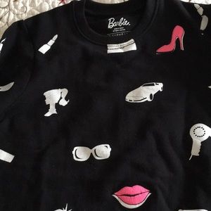 Adorable Barbie doll print sweatshirt.